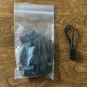Tom Bihn Cord Zipper Pulls - Black